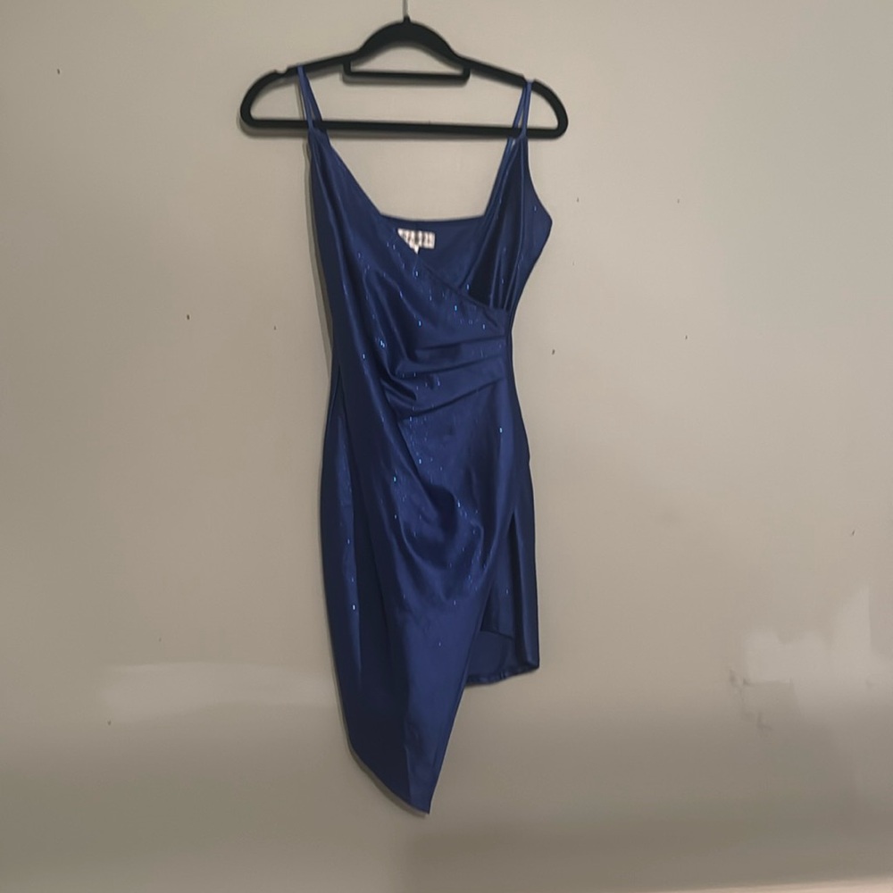 Honey and Rosie medium homecoming dress sparkly blue